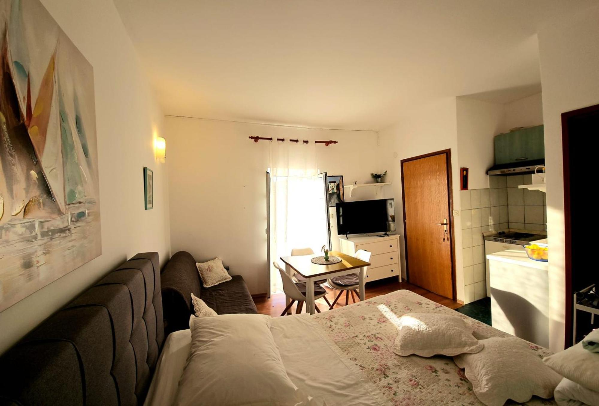 Viktorija Apartments Seget Vranjica Exterior foto
