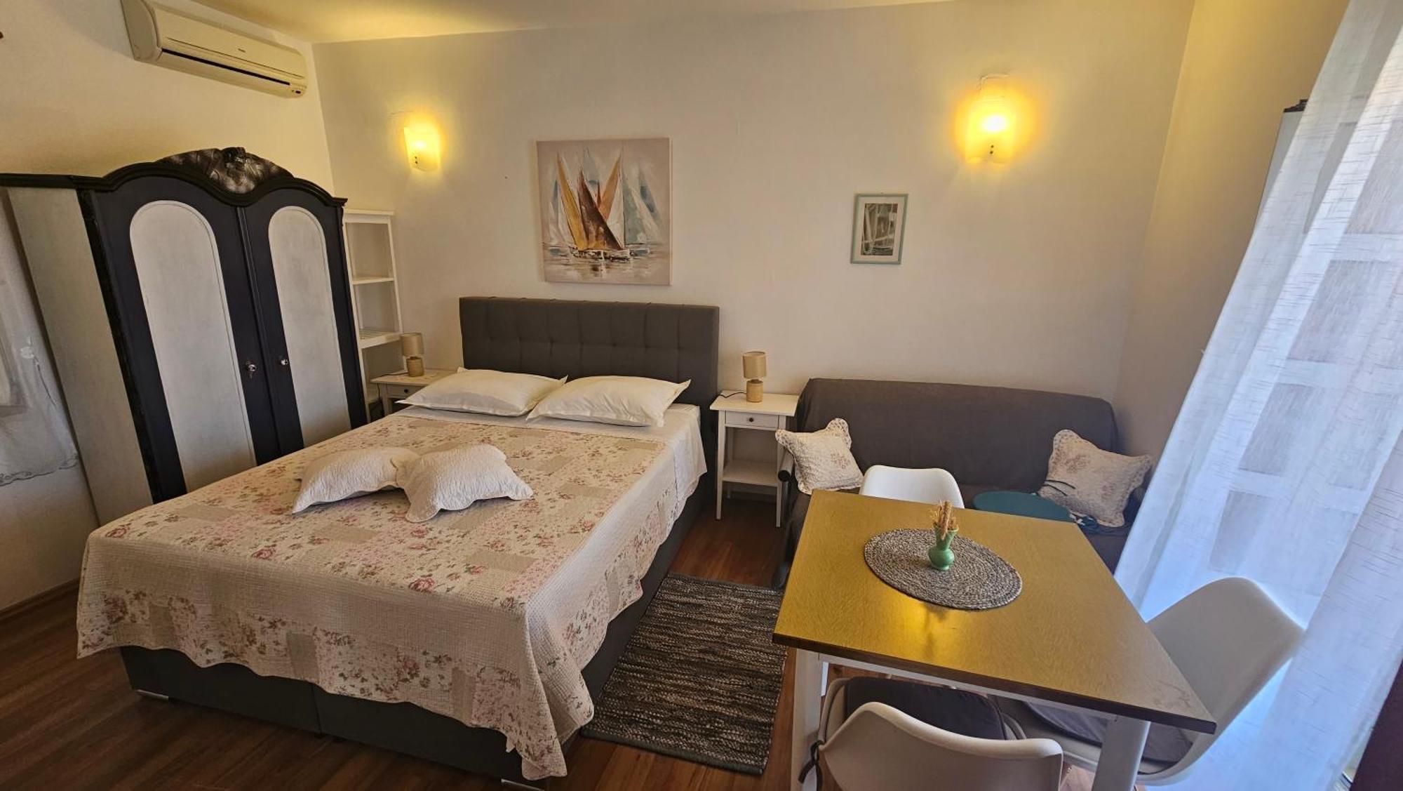 Viktorija Apartments Seget Vranjica Exterior foto