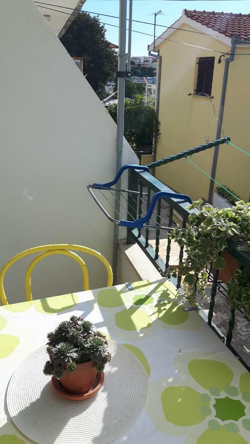 Viktorija Apartments Seget Vranjica Exterior foto